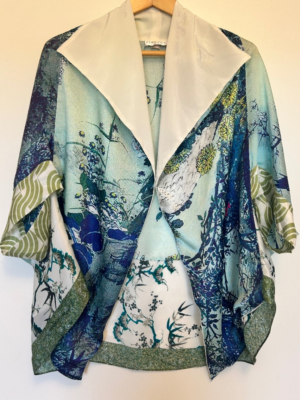 Christine Lingerie 100% Silk Kimono Robe Asian Scenic Print Short Wrap Jacket